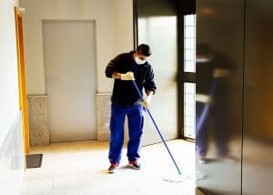como-fazer-a-limpeza-no-condomInio-com-a-crise-hIdrica-em-sao-paulo